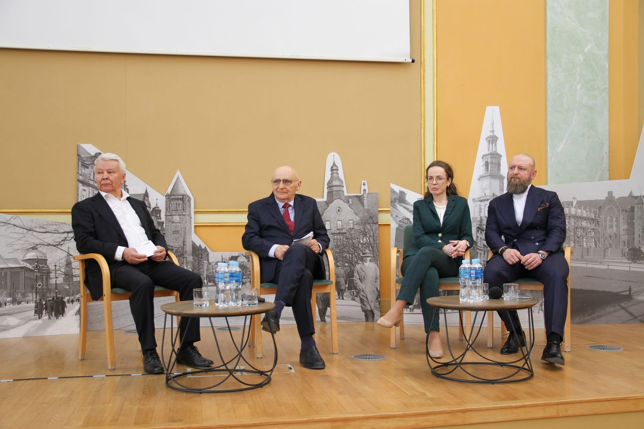 Między algorytmem a etosem. Jak uczyć finansów i świadomie budować karierę?